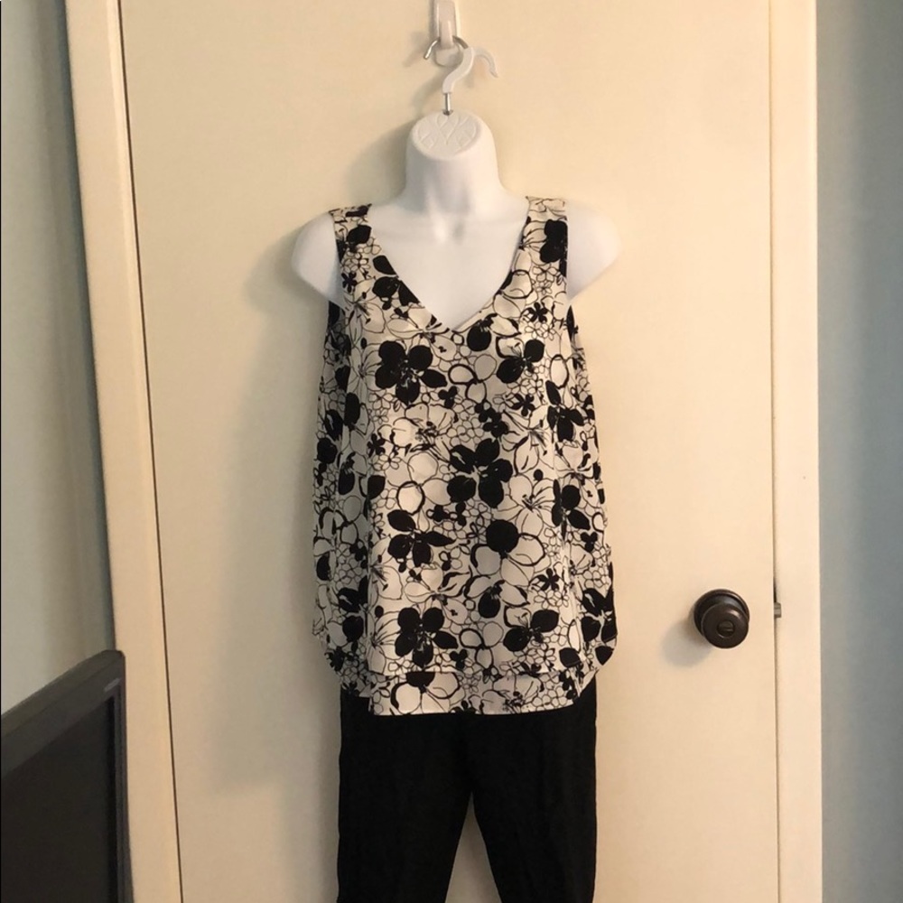 White and black floral top